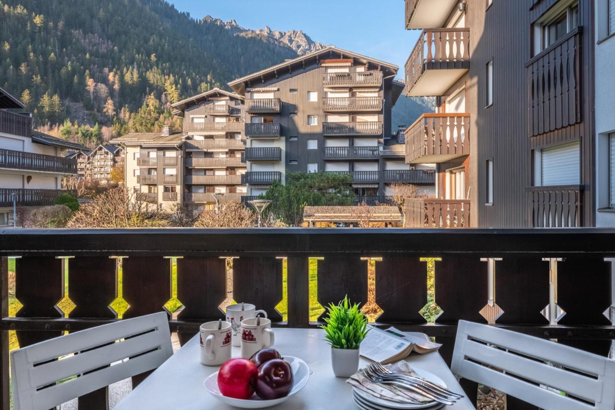 Charming With Balcony Near The Slopes Apartment